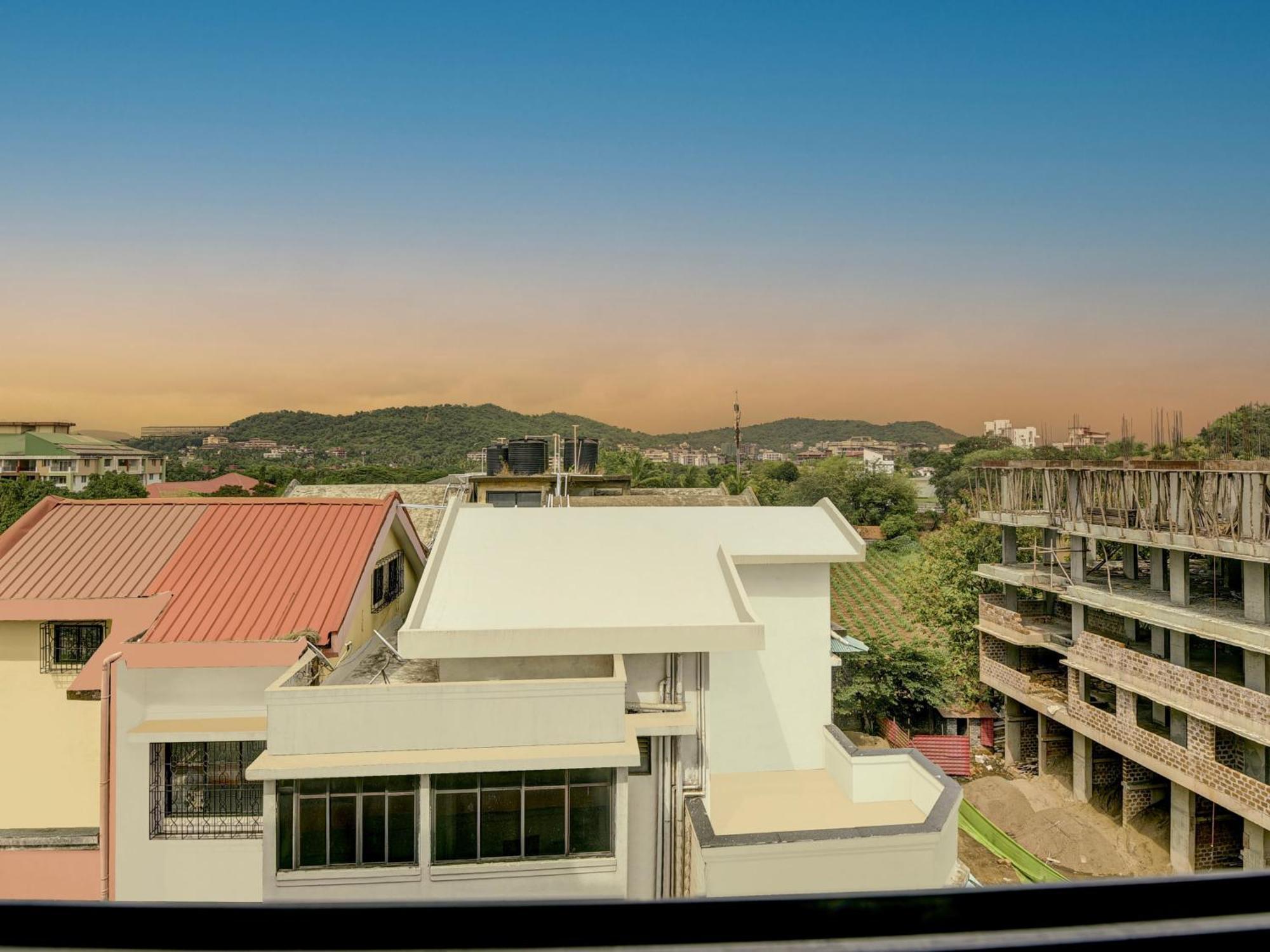 Townhouse Madgaon Ξενοδοχείο Raia Εξωτερικό φωτογραφία