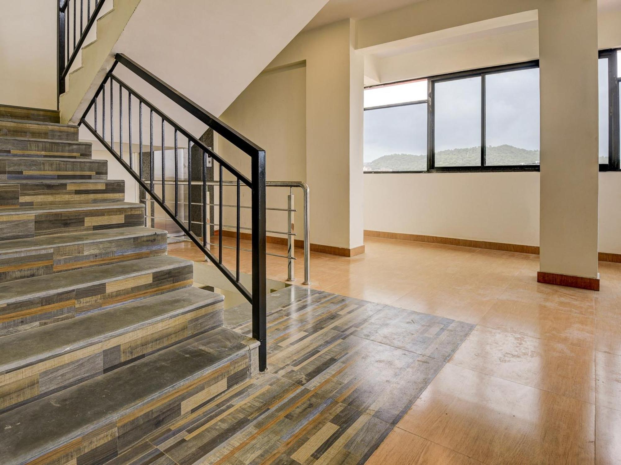 Townhouse Madgaon Ξενοδοχείο Raia Εξωτερικό φωτογραφία